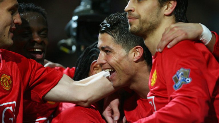 Жерар Пике и Кристиано Роналдо - двама иберийски таланти преди десетина години се събраха в Манчестър Юнайтед.