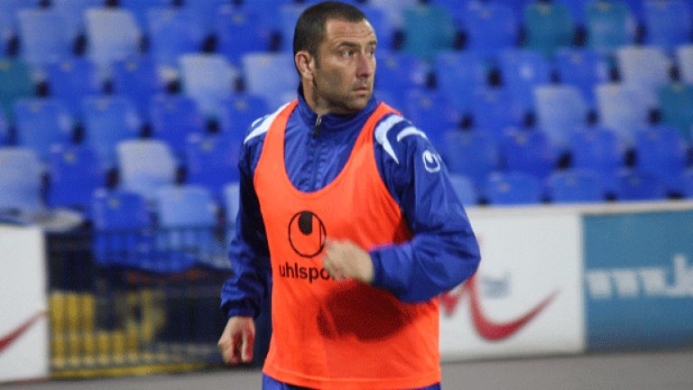 Александър Александров е първият футболист, който със сигурност напуска Левски след края на сезона