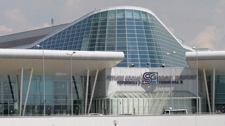 Заплахите за бомби по летища и медии в България са изпратени от чужбина
