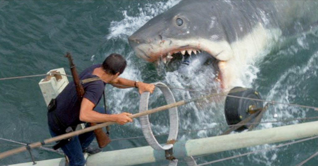 "JAWS"  
1975 
Филм, който ни показва, че офисът не винаги губи в сравнение с плажа. 