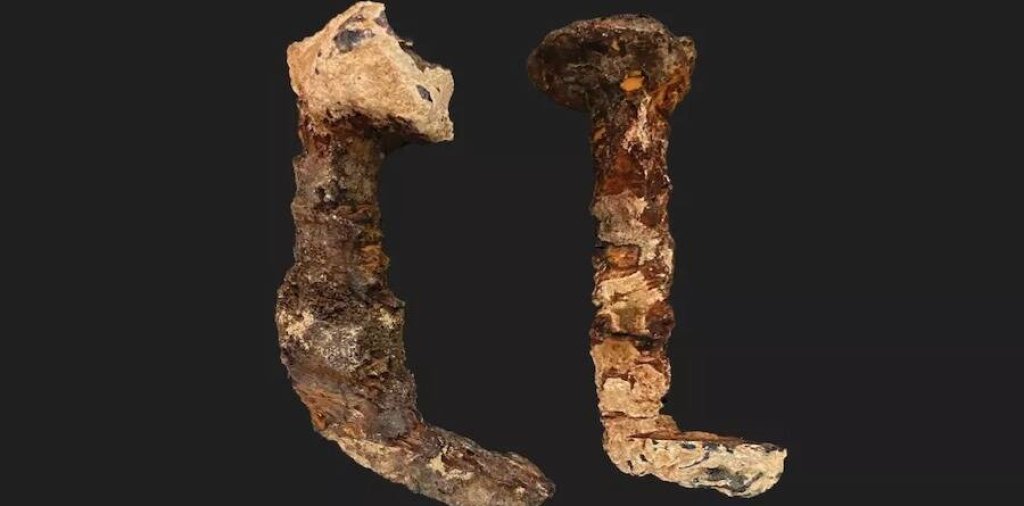 ancient-iron-nails