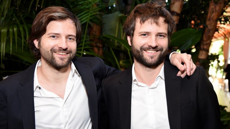 Кеслър твърди, че е предложил идеята си на братята Дъфър при среща с тях през 2014-а. Те не проявили интерес.