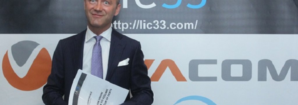 LIC33_1