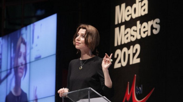 През 2012г. на церемонията присъства и турската писателка Елиф Шафак