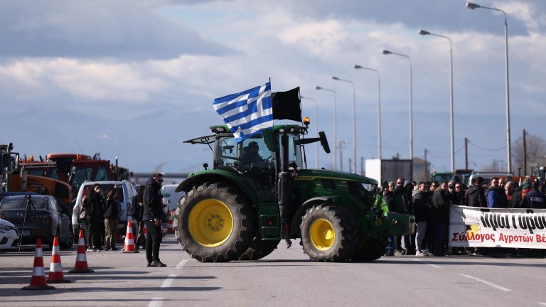Очаква се в следващите 48 часа навлизането в Гърция и преминаването във вътрешността на страната да бъде затруднено