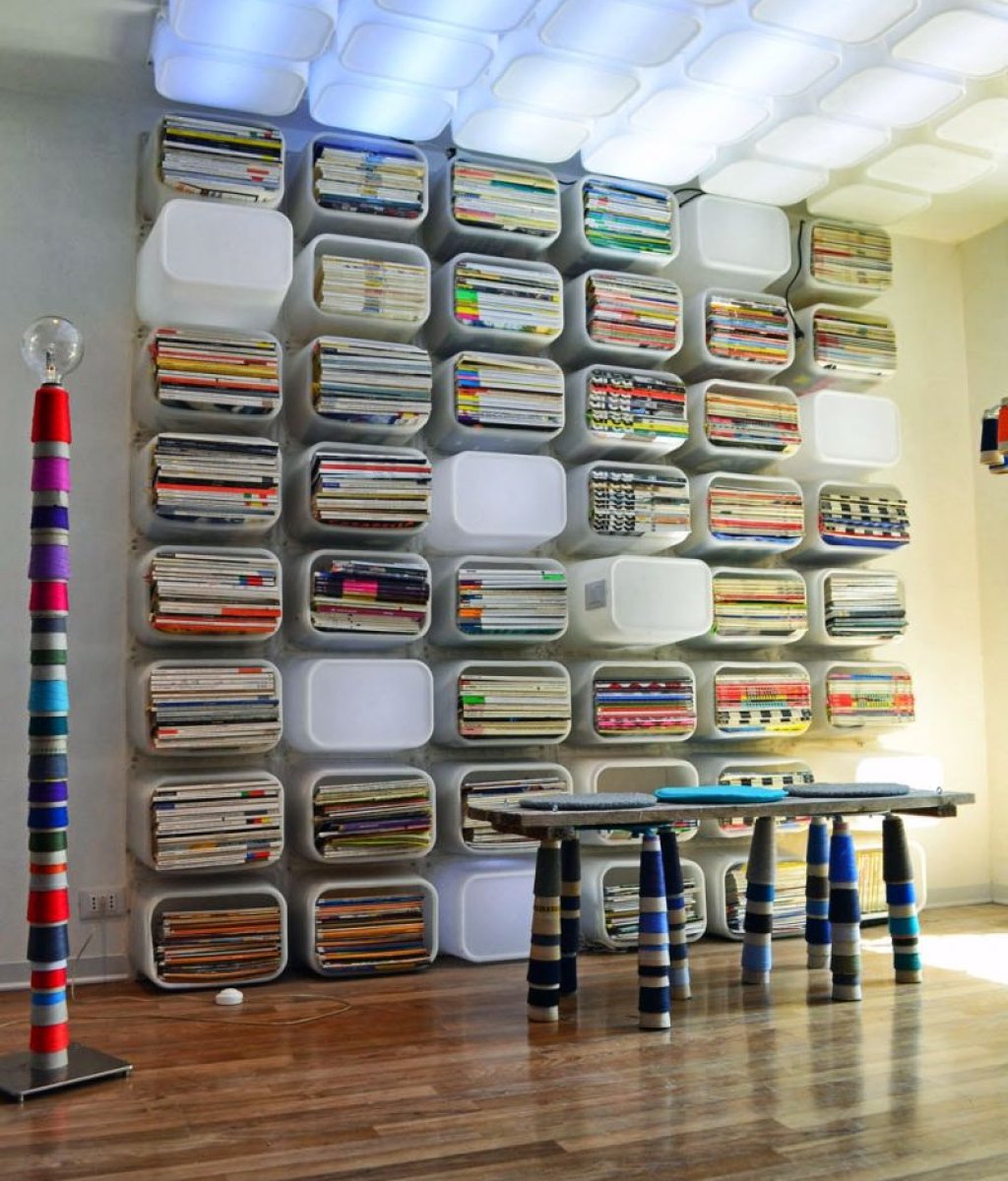ikea, икеа, мебели, библиотека, списания, стена