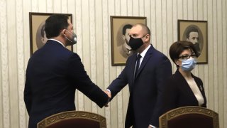 Президентът Радев припомни за сложната обстановка в страната и заяви, че не няма как да бъде архитект на бъдеща опозиция или управление