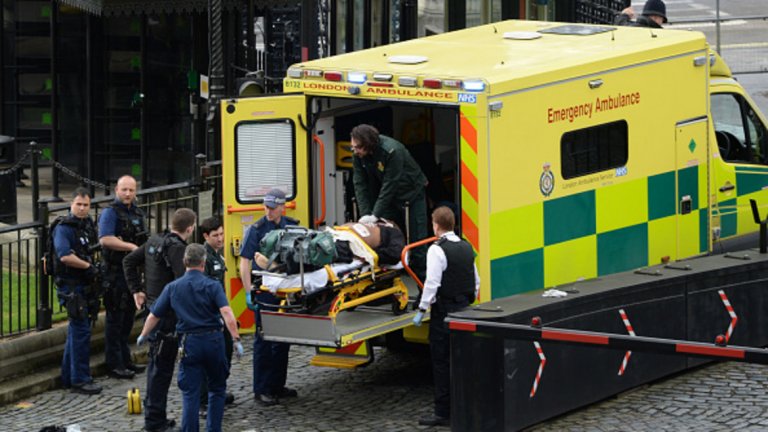 Нападателят, чиято самоличност още не е обявена публично, почина от прострелните си рани