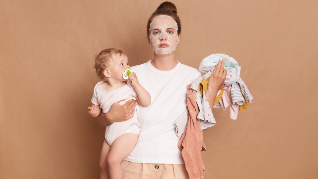 9 стандарта за красота, с които (временно) се сбогуваме като майки