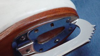 Figure-skates-2