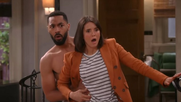 Fam (1 сезон, CBS)
Новият проект на Нина Добрев - комедиен сериал за млада двойка и проблемните роднини на жената - също беше прекратен при това след само един сезон.
