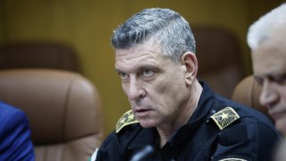 Кандев пита прокуратурата ще повдига ли обвинения за заседналия ТИР в тунела на "Витиня"