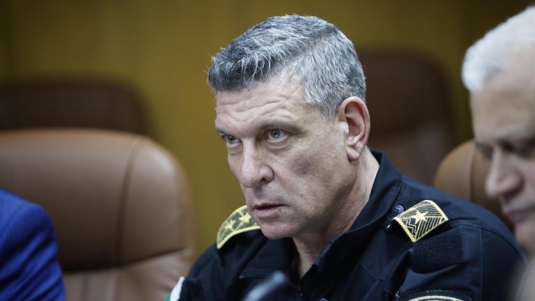 Кандев пита прокуратурата ще повдига ли обвинения за заседналия ТИР в тунела на "Витиня"