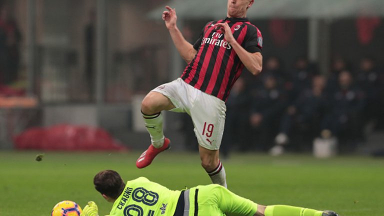 Пьонтек се разписа в трети пореден мач за Милан.
