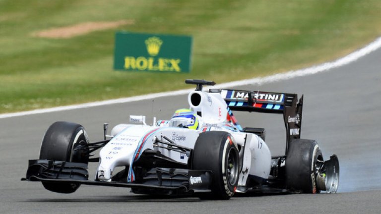 Да завъртите 452 обиколки на "Силвърстоун".