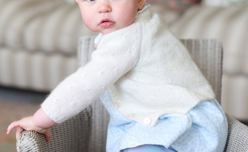 Фотосесия на Шарлот преди първия й рожден ден.