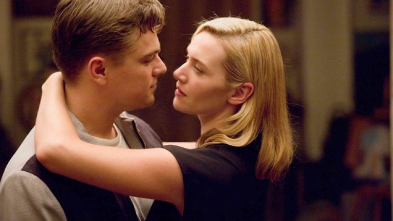 8. "Пътят на промените" (Revolutionary Road, 2008)
Десет години по-късно Ди Каприо се събира с екранния си парньор от "Титаник" Кейт Уинслет в семейна драма за отчаяни съпрузи. Но за разлика от епоса на Анджелина Джоли "Край морето", която почти копира сюжета в "Пътя на промените", тук характерите са предадени убедително, актьорската игра е, меко казано, на ниво и почти можем да простим високото съдържание на меолдрама и сълзливост.