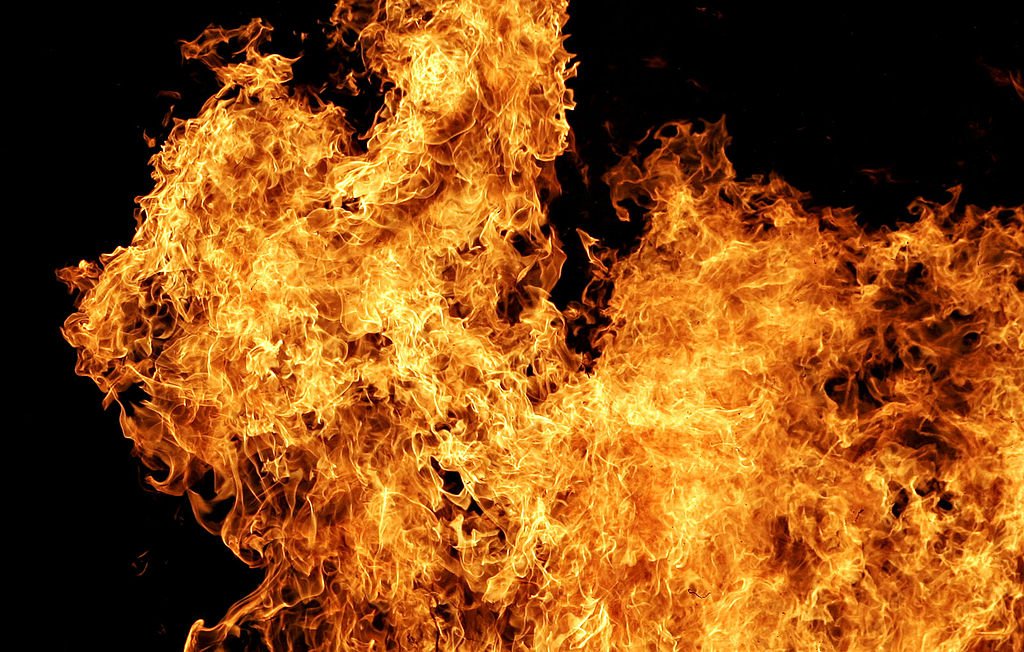 1024px-Fire02