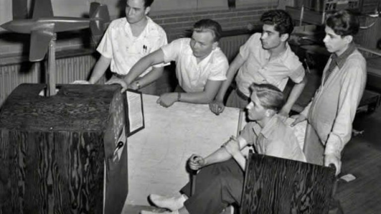 Симулатор на боен самолет, 1942-ра