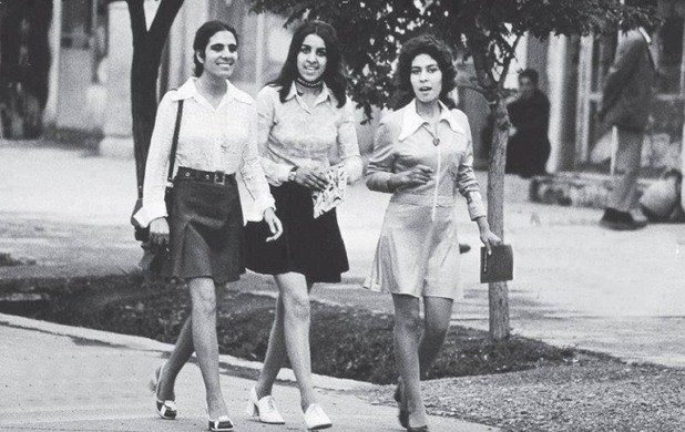 Момичета в Кабуле, Афганистан, 1970-те години