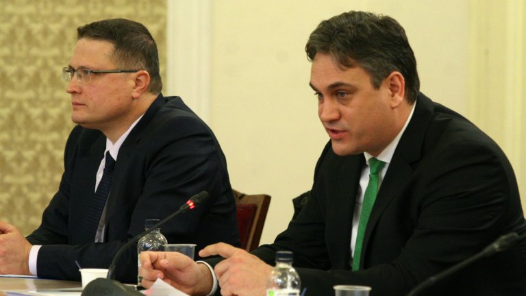 Николай Николов (вляво) и Пламен Георгиев са двамата кандидати за председател 