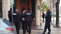 По случая има задържани