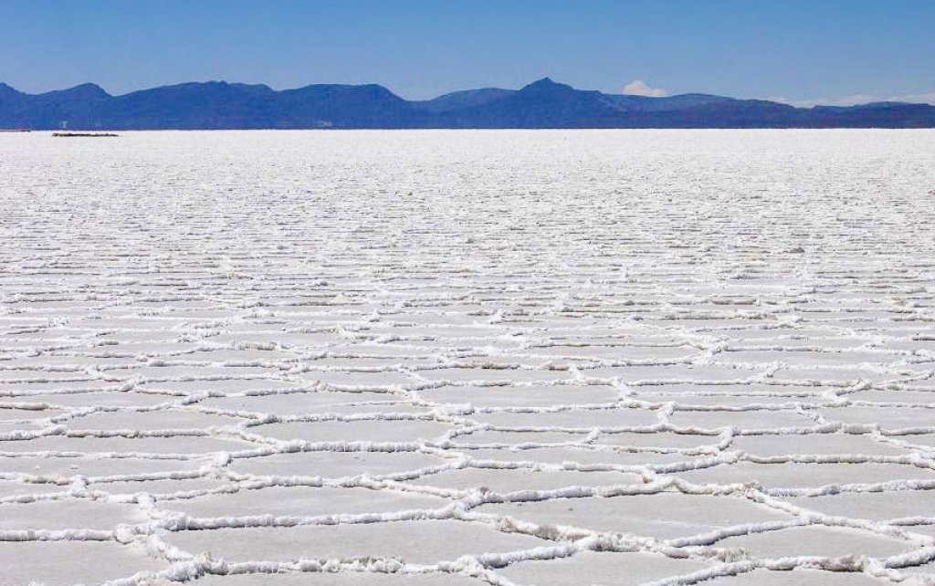 Salar_Uyuni_au01