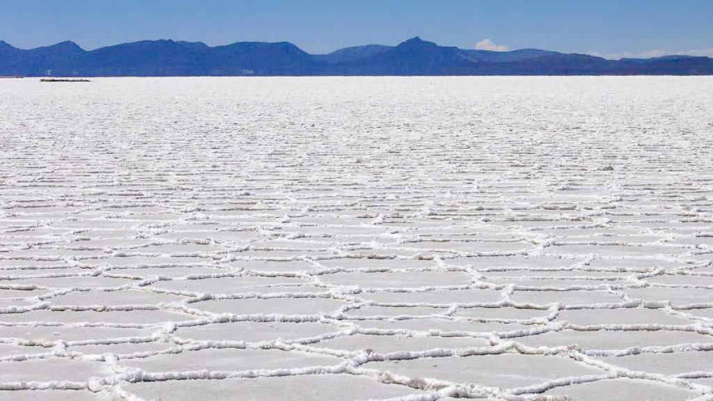 Salar_Uyuni_au01