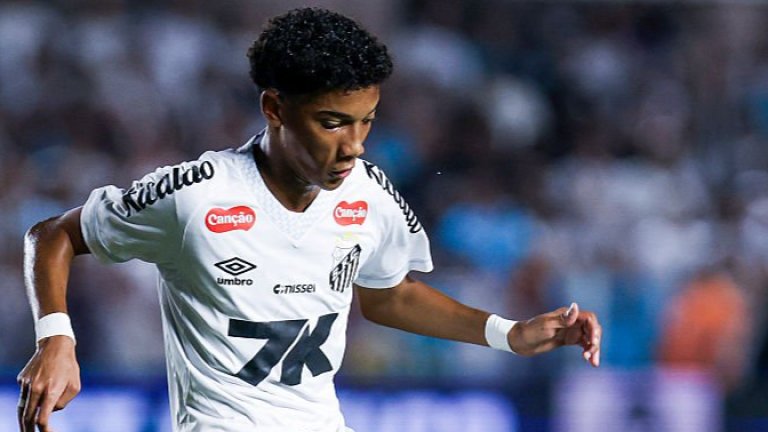 Манчестър Юнайтед иска сина на Робиньо