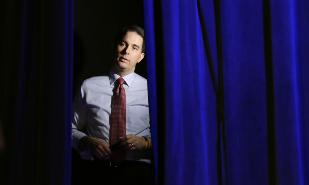 scott_walker_iowa_ap_img