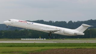 MG_MD-83_Swiftair_EC-LEY_17.07.10_ZRH_009