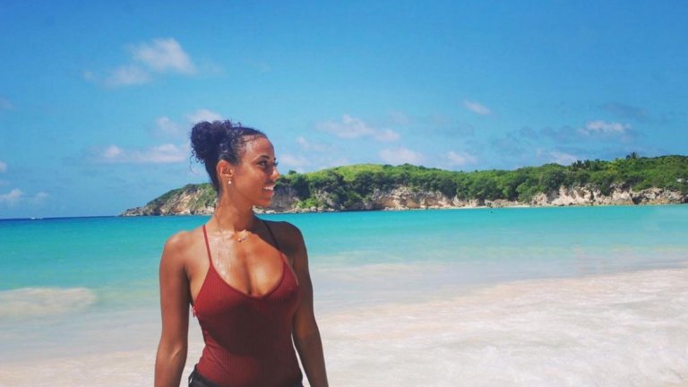 Националката по таекуондо, която утешава издънка на Тотнъм