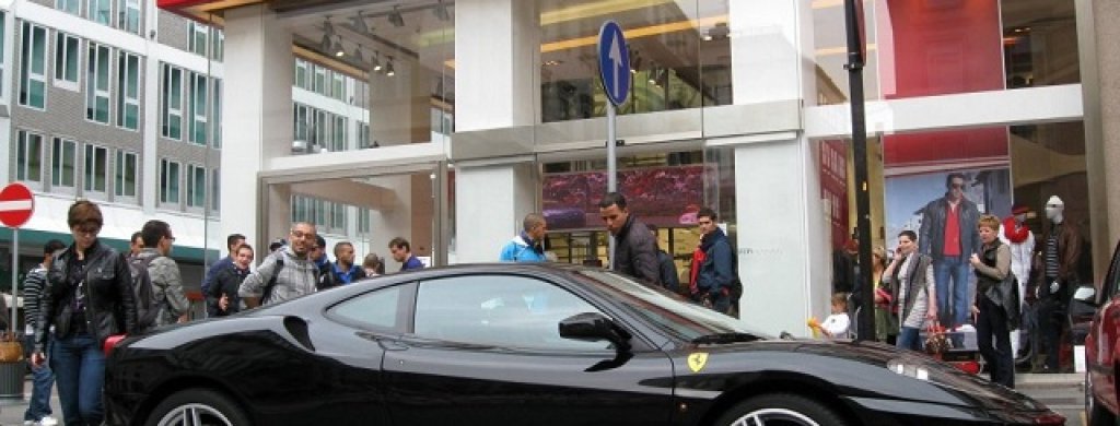 ferrari-store_80501