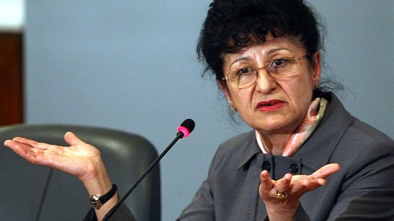 Премиерът Борисов каза, че новият здравен министър проф. Анна-Мария Борисова е с труден министър