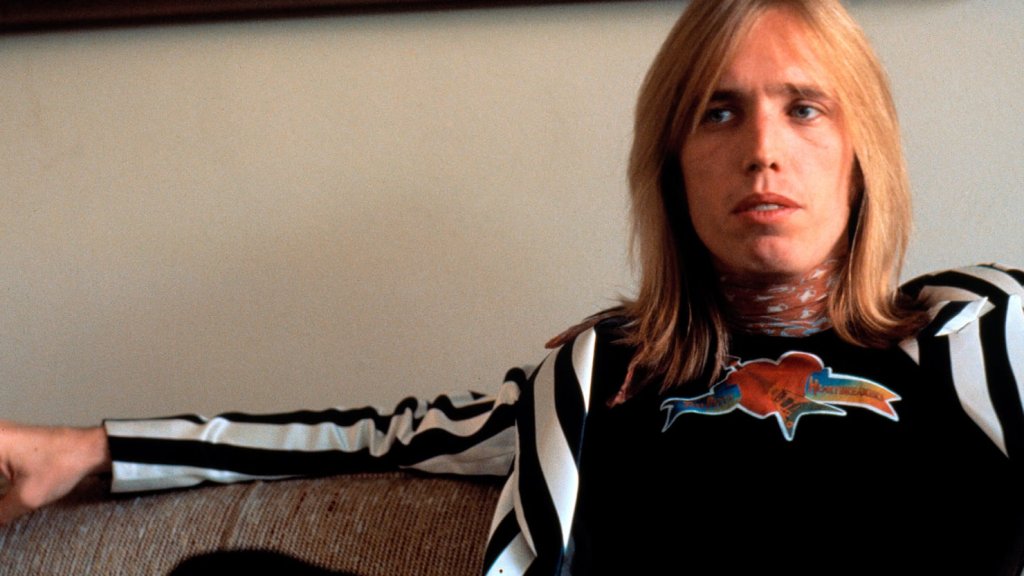 171002-tom-petty-obit-tease_er1zyb