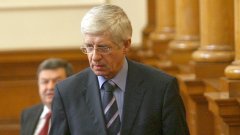 Румен Овчаров твърди, че коалиционните партньори са се разделили заради желанието на Станишев да стане премиер