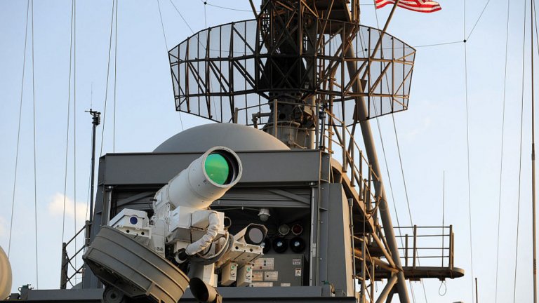 Лазерно оръжие на борда на американски военен кораб