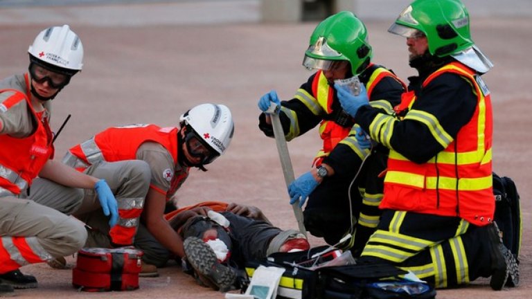 Оттренириха ситуация с бомба и въоръжен терорист на Евро 2016