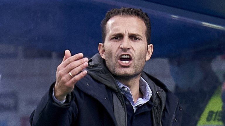 Валенсия назначи легенда за наставник на тима