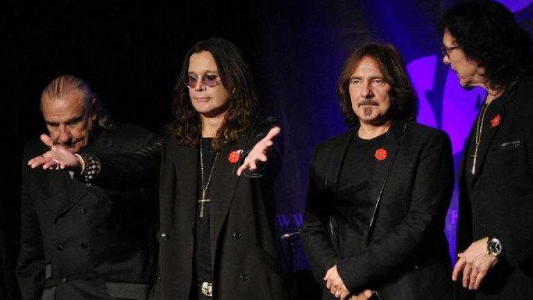 Black Sabbath - The Last Supper (2000)

Със злокобно и неясно послание за евентуален финал, създателите на хеви метъла тръгнаха на това турне и феновете се чудеха дали то наистина ще се окаже последно. Ози Озборн вече беше променил решението си за оттегляне 4 г. по-рано, така че всичко можеше да се очаква. Турнето се оказа историческо, защото беше последното с Бил Уорд на барабаните – но другите трима продължиха с The End Tour до февруари 2017-а и после обявиха раздялата си. 

Последно Ози и Тони Айоми изразиха готовност да се съберат за специален концерт в родния им Бирмингам, но поне засега не се говори за цяло ново турне.