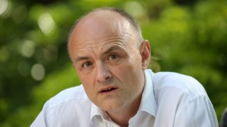 Евентуалната оставка на Доминик Къмингс стана повод за спекулации за завой в политиката на Лондон