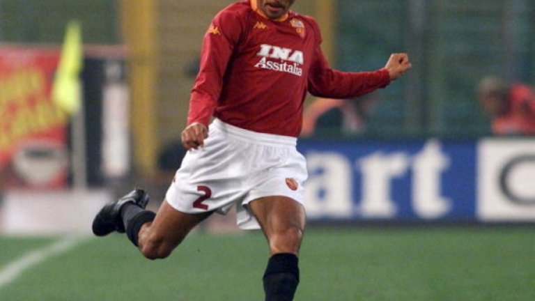Кафу, сега на 45 години
Изигра 31 мача и отбеляза 1 гол през шампионския сезон. Кафу има над 200 срещи за Рома и стана шампион, след което премина в Милан. Завърна се в родината си Бразилия, където се готви за треньор. 