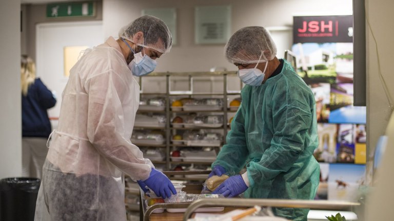 Според здравния министър Оливие Веран става въпрос предимно за временен персонал