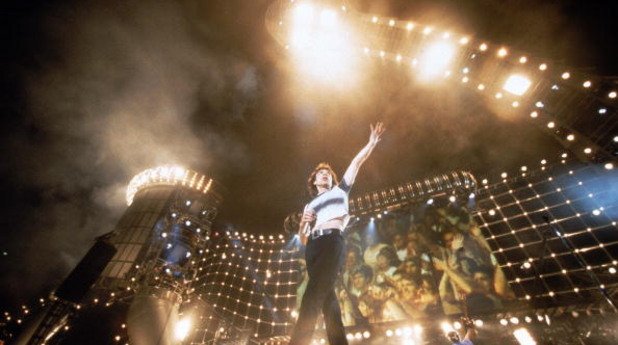 9. The Rolling Stones – Voodoo Lounge Tour – $320,000,000

The Voodoo Lounge Tour от 1994-1995 г. и едноименният албум вдъхнаха нов живот на знаменитата британска четворка. 
