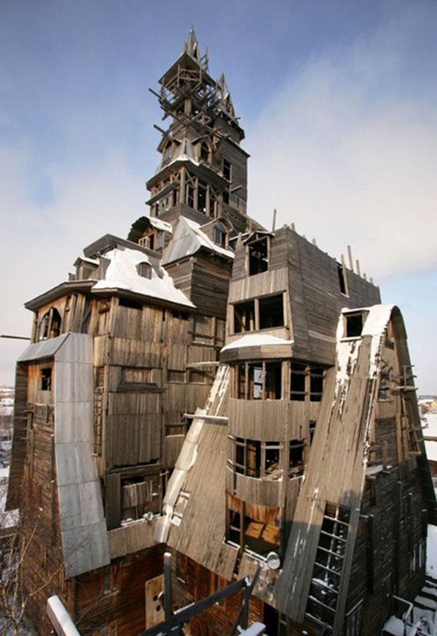 Wooden Gagster House, Русия