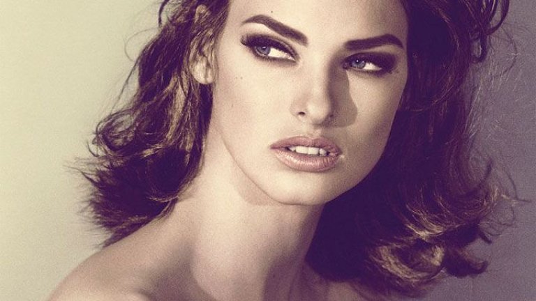 55fdfabfc4e4b7922bea77a94ce21b7f--beautiful-women-beautiful-people