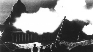 Anti_aircraft_Leningrad_1941