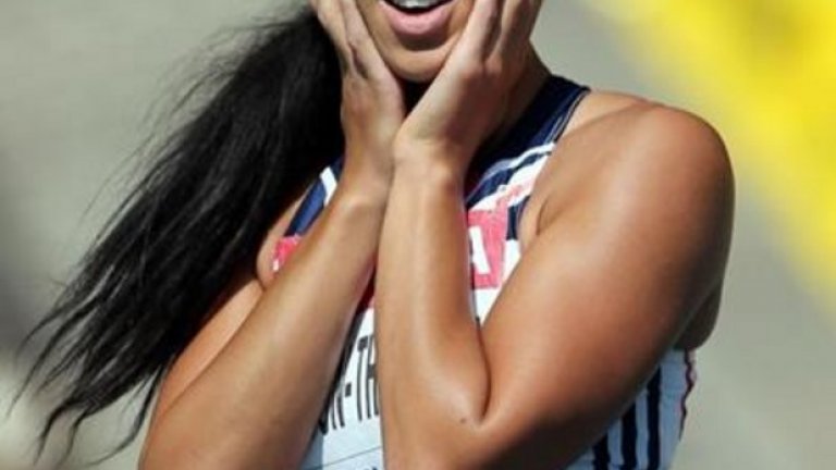 50. Катарина Джонсън Томпсън, атлетка от Великобритания. В първите 25 имена от класацията има няколко атлетки, които британците очевидно възприемат като секс символи. Катарина е само на 21 години, а вече има 3 златни медала на дълъг скок от последните 18 месеца.
