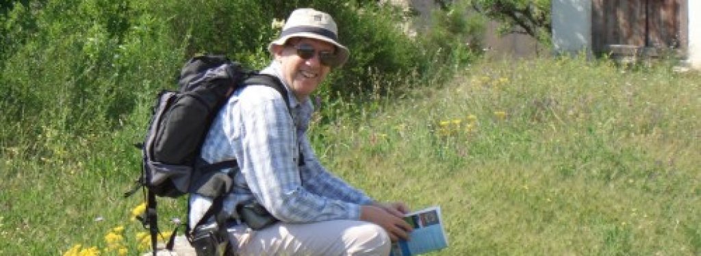 Ian-Stuart-in-the-mountain-500x374