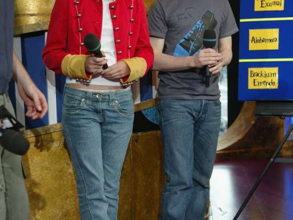 2004 - с Даниел Радклиф по MTV.